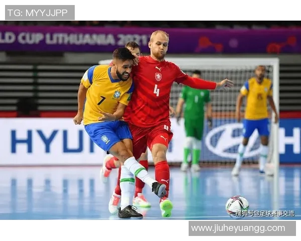 穿六号球衣的足球明星们:历史与现状的精彩对比分析 穿六号球衣的足球明星们:历史与现状的精彩对比分析